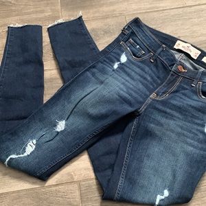 Hollister low rise super skinny jeans